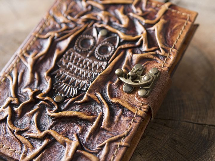 Leather book owl medium 2