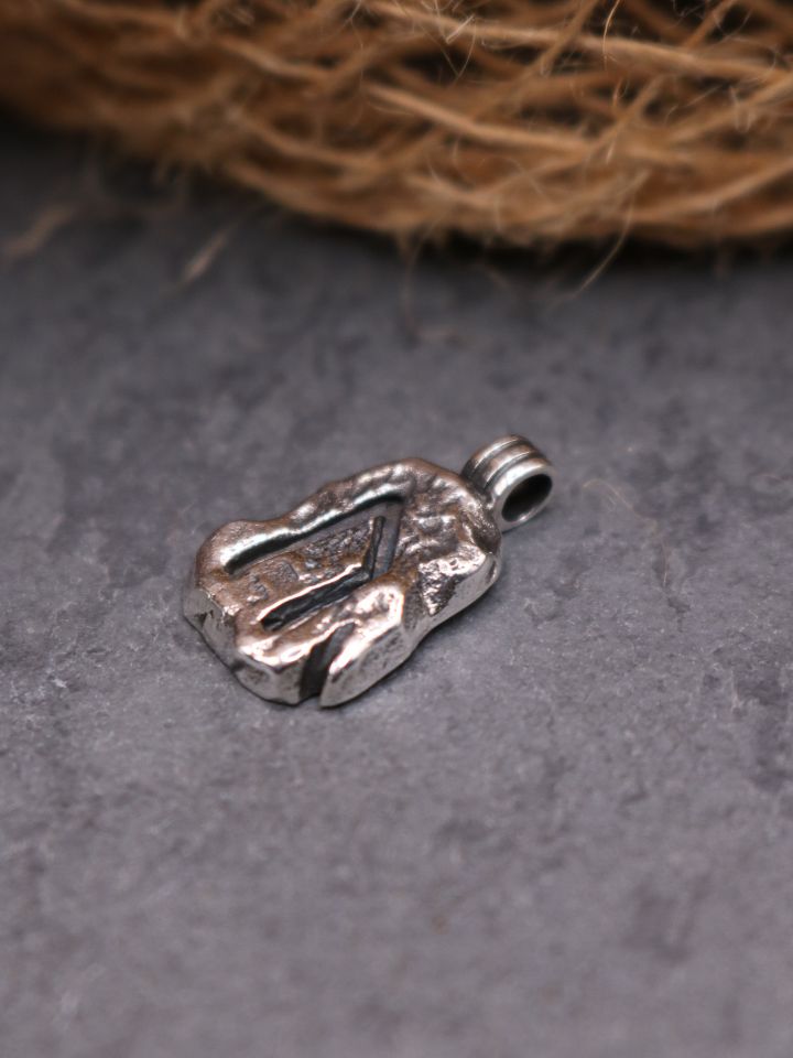 Pendant Uruz Rune 925 silver 2