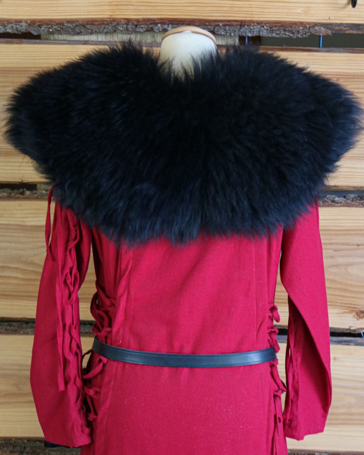 Shoulder fur black 2