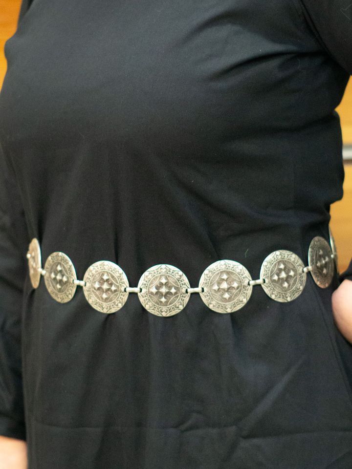 Chain belt with antique silver cross pattern 2