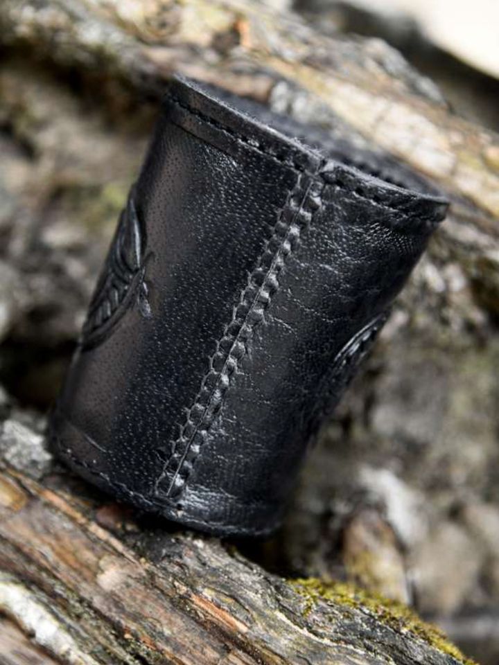 Dice cup with dragon motif black 2