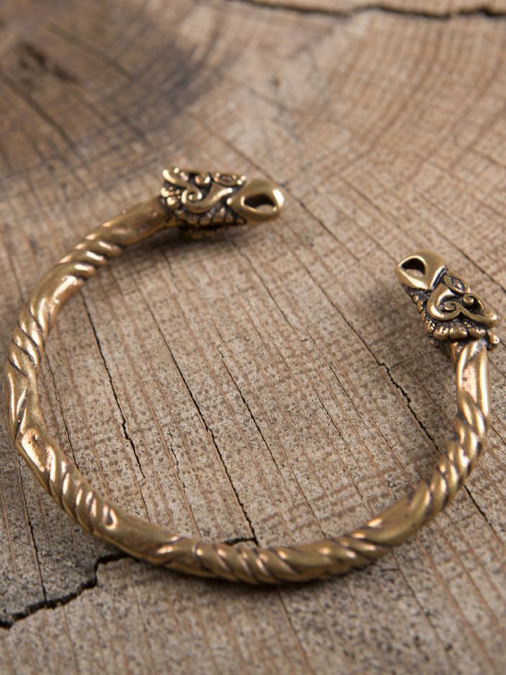 Bronze bangle with raven heads 2