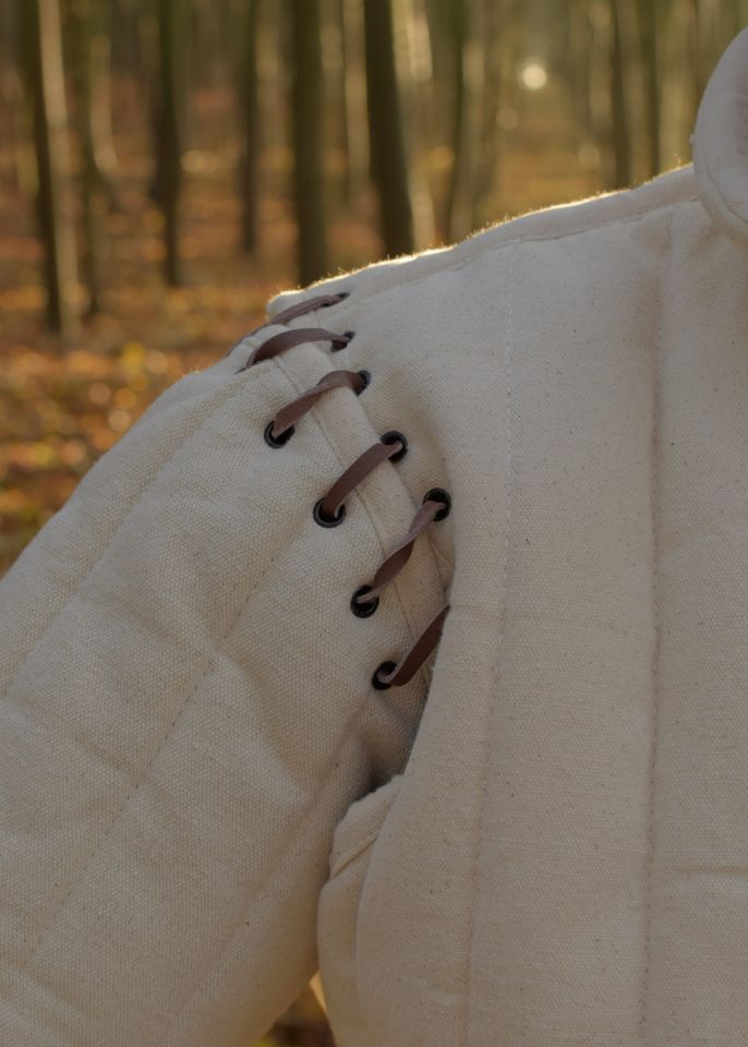 Long gambeson with detachable sleeves natural 3