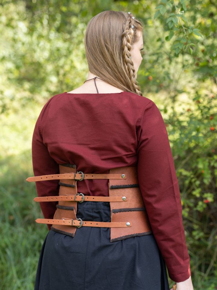 Leather bodice with brown armor plates 3