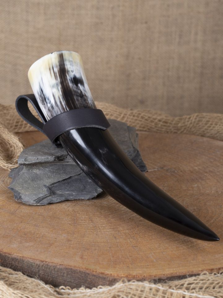 Drinking horn holder for 0.5 liter 3