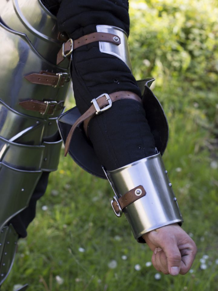 Gothic bracers 3