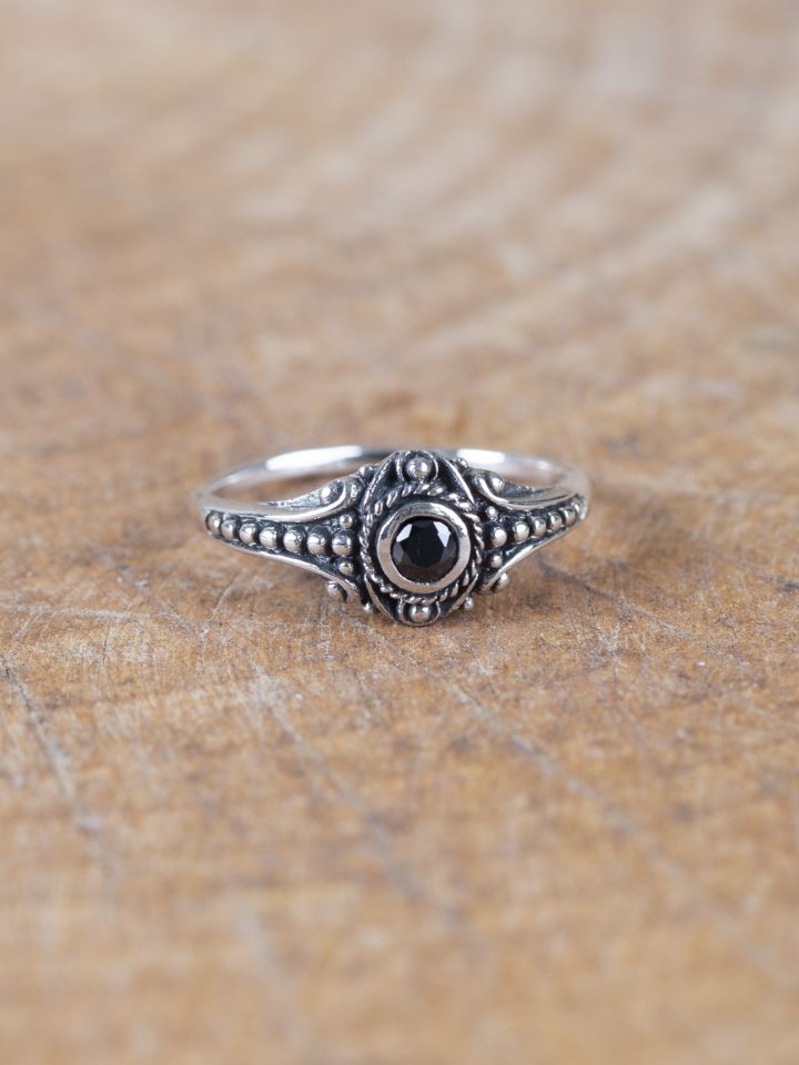 Viking silver ring with black zirconia 56 3