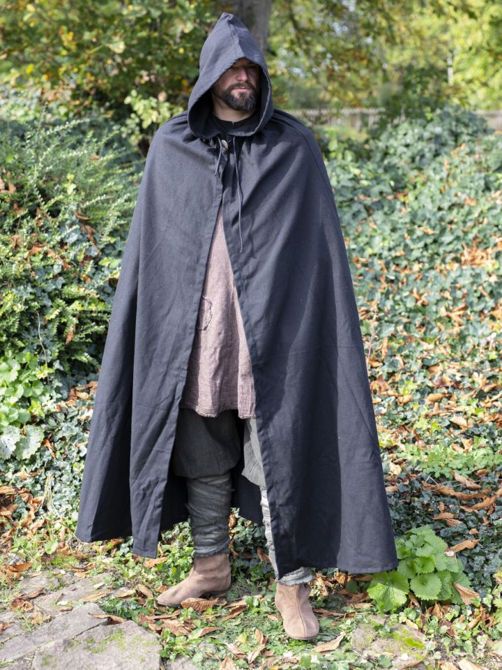 Arador cape black 3