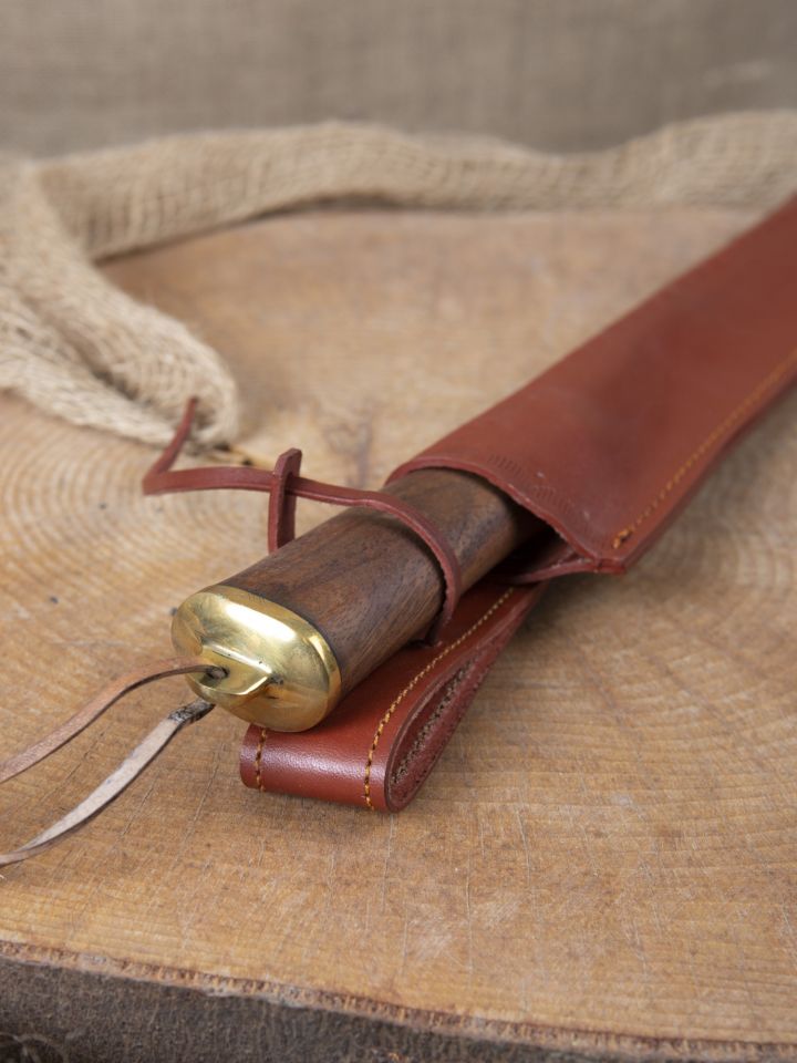 Knife with wooden handle and leather sheath 3