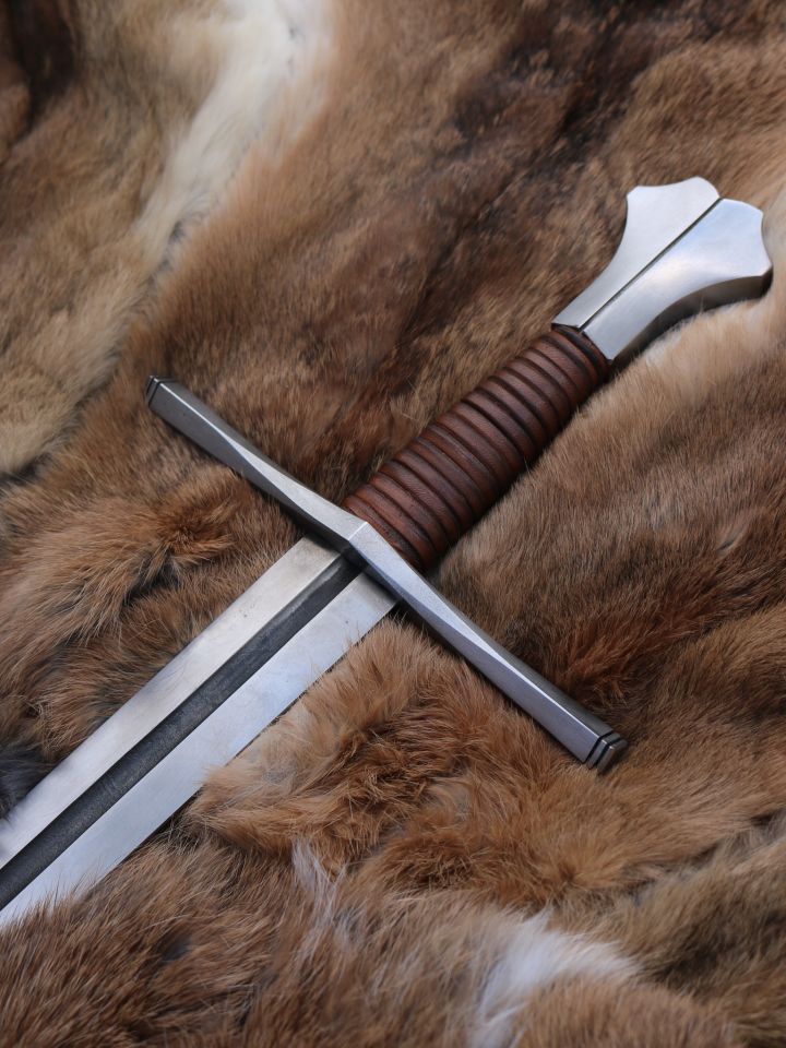 One-handed sword with fish pommel SK-A 3