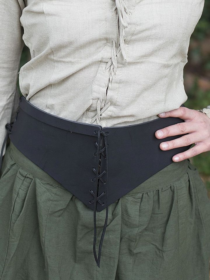 Corset belt with pouch holder 3