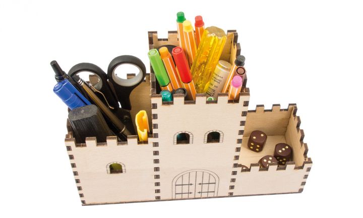 Castle pencil box 3