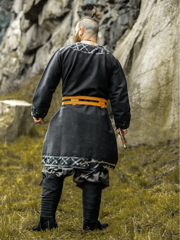 Viking tunic Erik black 3