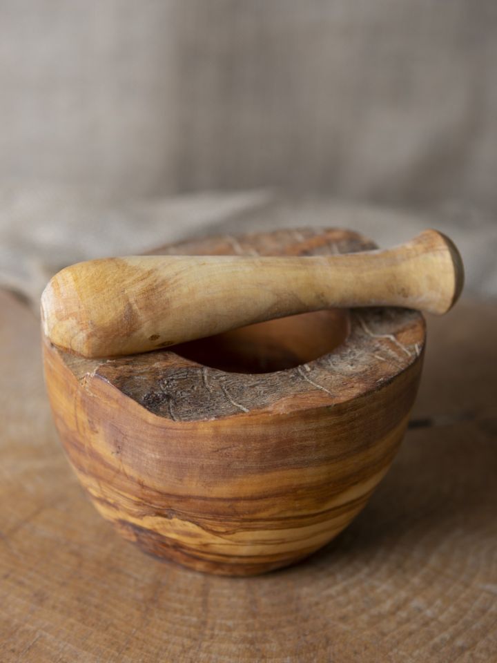 Olive wood mortar large 4