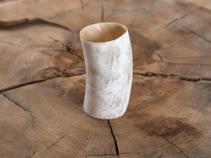 Horn dice cup 4