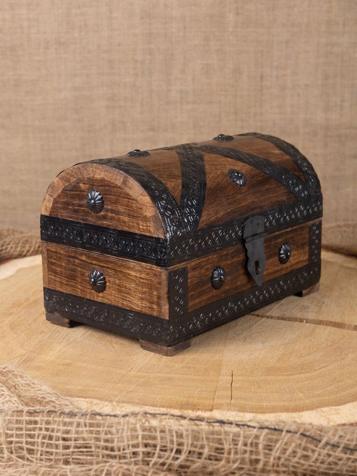 Pirate chest large 4