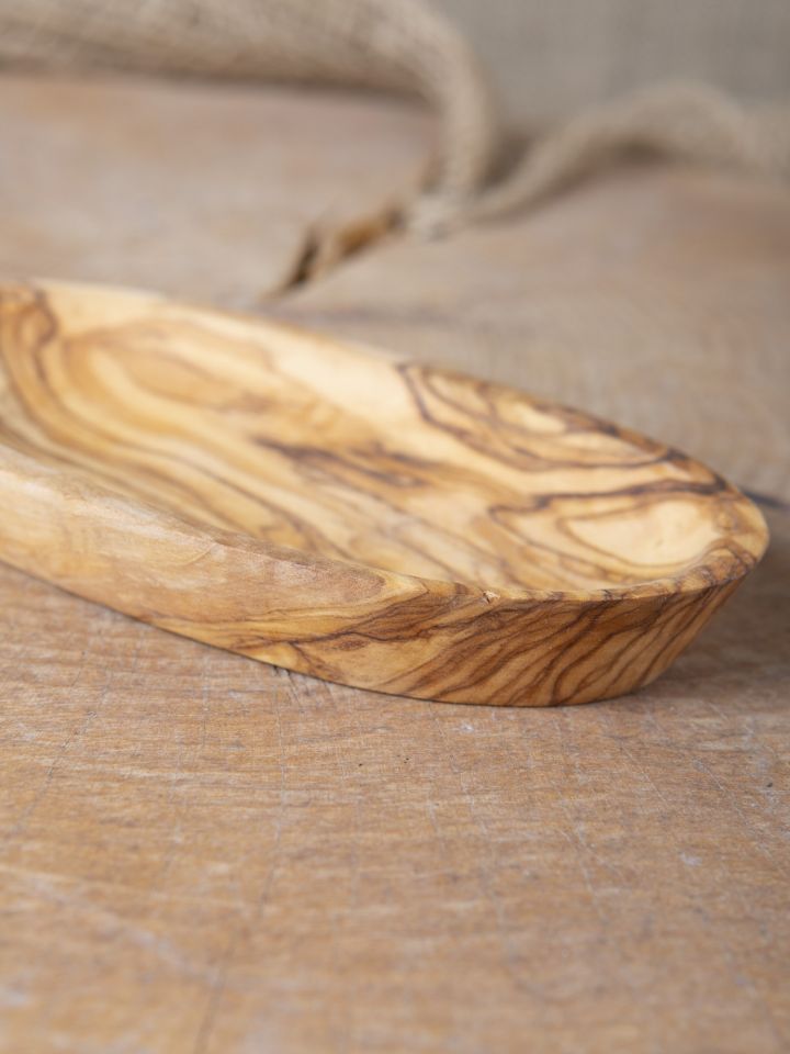 Olive wood bowl small 4