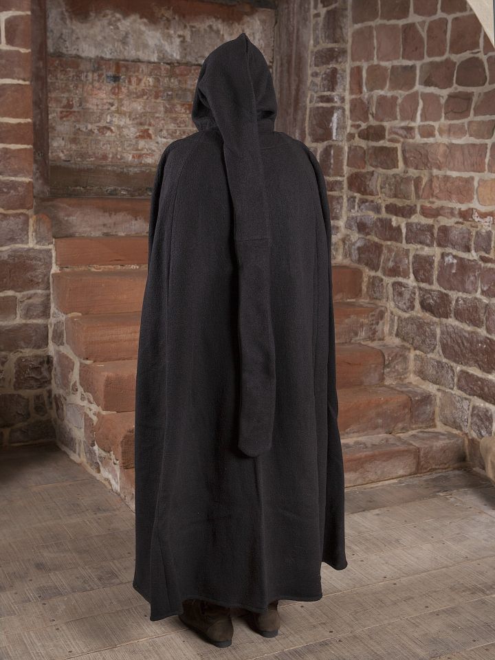 Walkloden cape in black Length from shoulder 140 cm 4