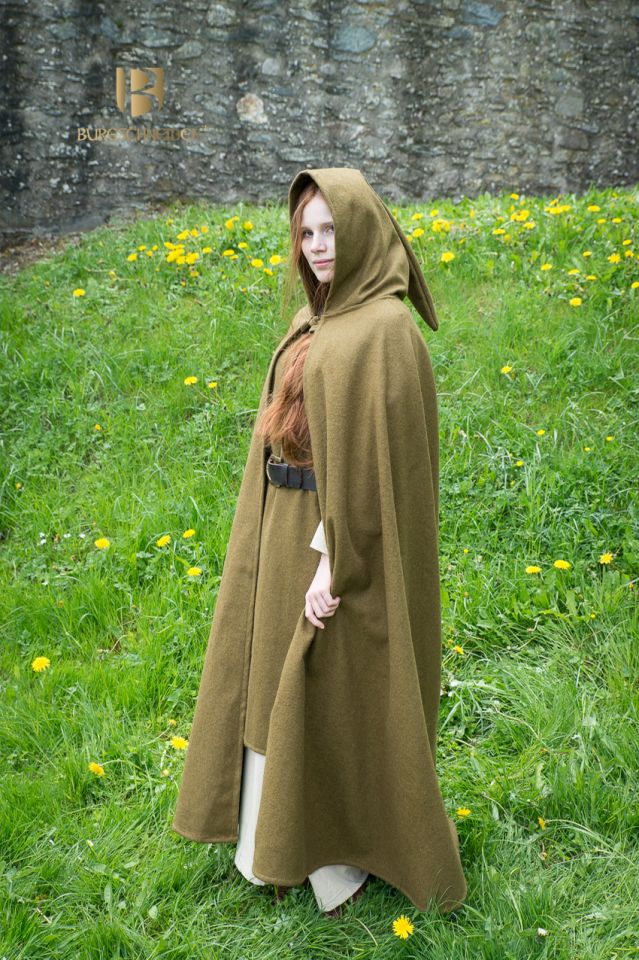 Hibernus autumn green hooded cape 4