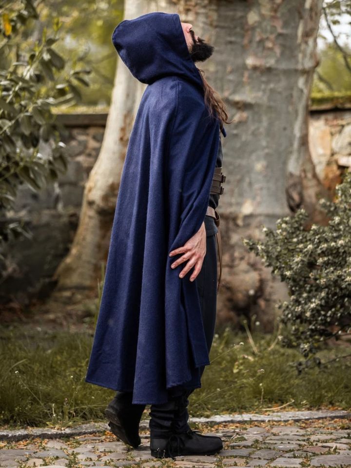 Wool cape (with hood) blue 4