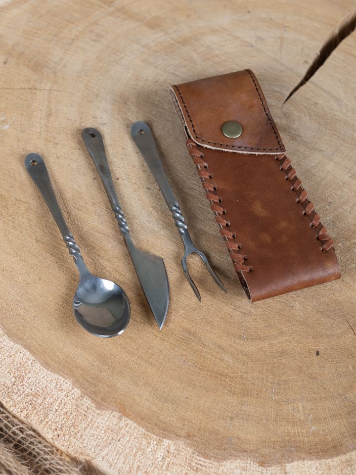 4-piece carter's cutlery set with leather case 4