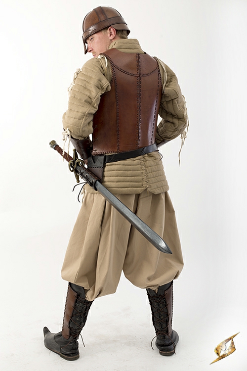 Brown leather armor 4