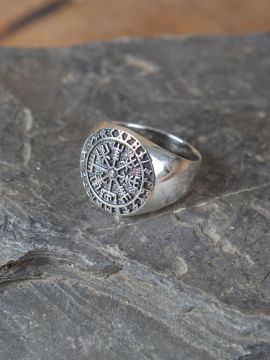 Ring with Viking compass