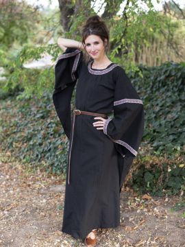 Medieval dress with black border